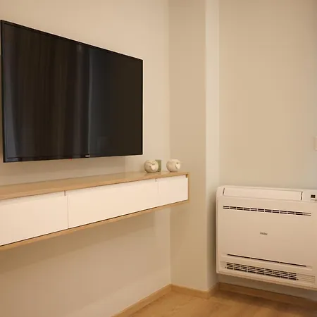 Elegant Near Wilson Square 아파트 티라나