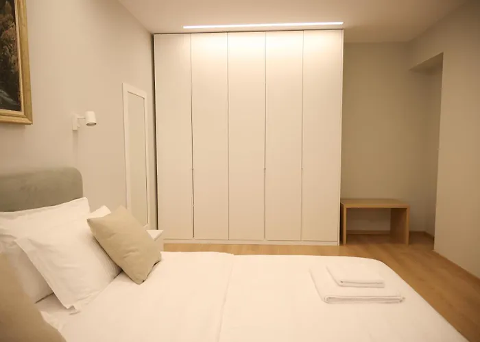 דירה Elegant Near Wilson Square *