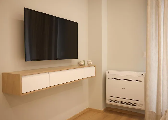 Elegant Near Wilson Square דירה טיראנה